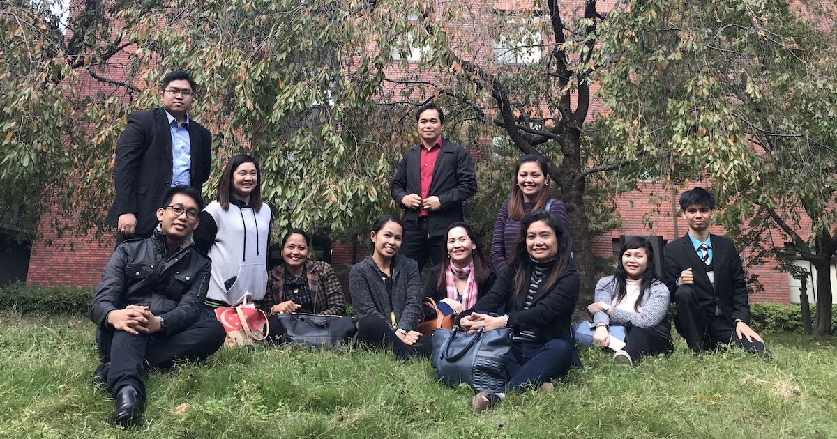 SAKURA. Filipino fellows of the Kyoto University-hosted Sakura Science Exchange Program pose outside the Center for Southeast Asian Studies.