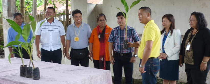 (L-R) Dr. Feliciano G. Sinon, NARC OIC-Director; Hon. Rufo C. Ulo, Sogod Vice Mayor; Engr. Edgardo M. Esperancilla, DOST-8 Regional Director; Dr. Maripaz L. Perez, WorldFish Regional Director for Asia; Engr. Petronilo B. Jabay, PhilFIDA OIC-Deputy Executive Director; Hon. Raul F. Galola, Maac Barangay Captain; Dr. Prose Ivy G. Yepes, SLSU President; and Dr. Alicia E. Nicart, PIA-8 Director, during the official launching ceremony.
