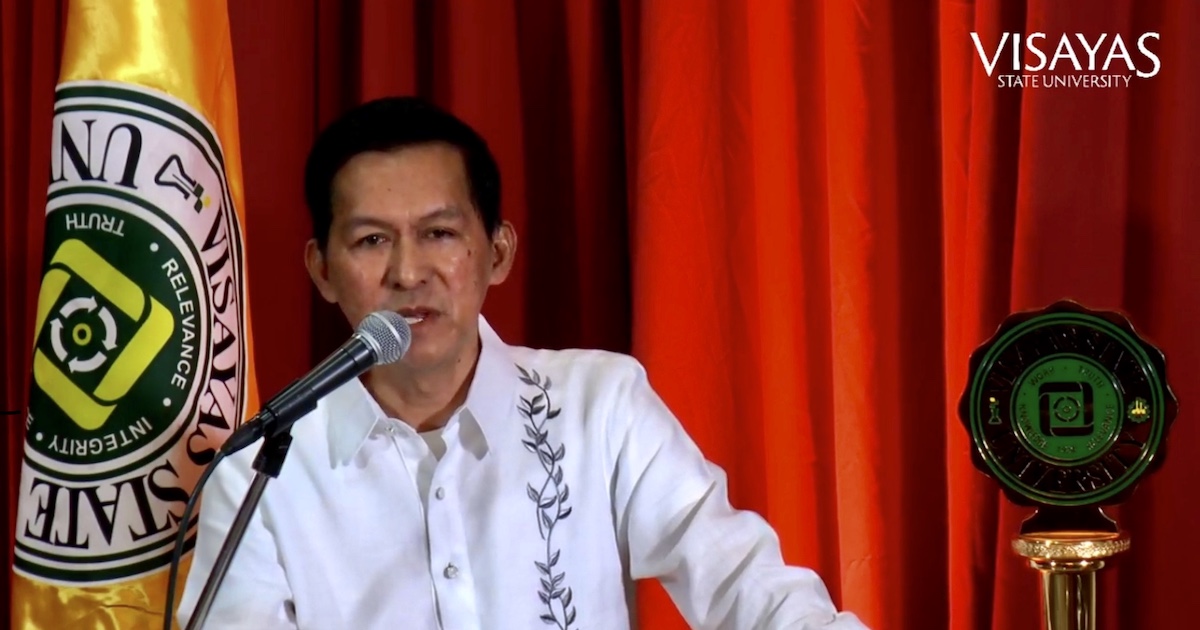 VSU President Edgardo E. Tulin delivering his opening message to more than 3,300 live online viewers of the VSU Student Onboarding Training.