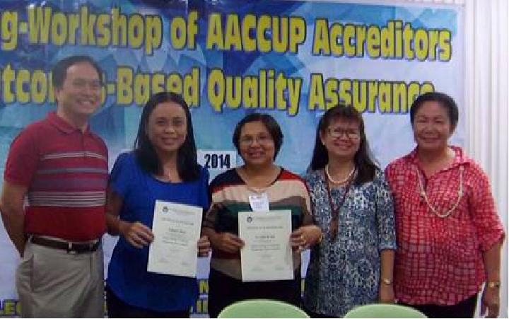 Dr. Beatriz S. Belonias and Dr. Lualhati M. Noriel (2nd and 3rd from left) posing with (L-R) Dr. Mario S. Suba, Dr. Rosana Grace B. Belo-Delariarte, and Dr. Nenita I. Prado, AACCUP trainers, after receiving their certificate of recognition as topnotchers in the post-training examination.