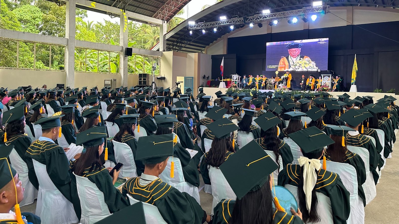 vsu-isabel-grad-2023-4.jpg